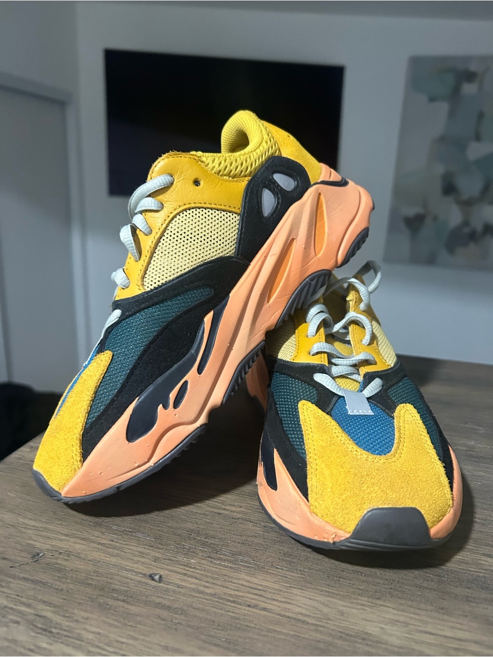 adidas Yeezy Boost 700 Sun - Picture 4 of 5